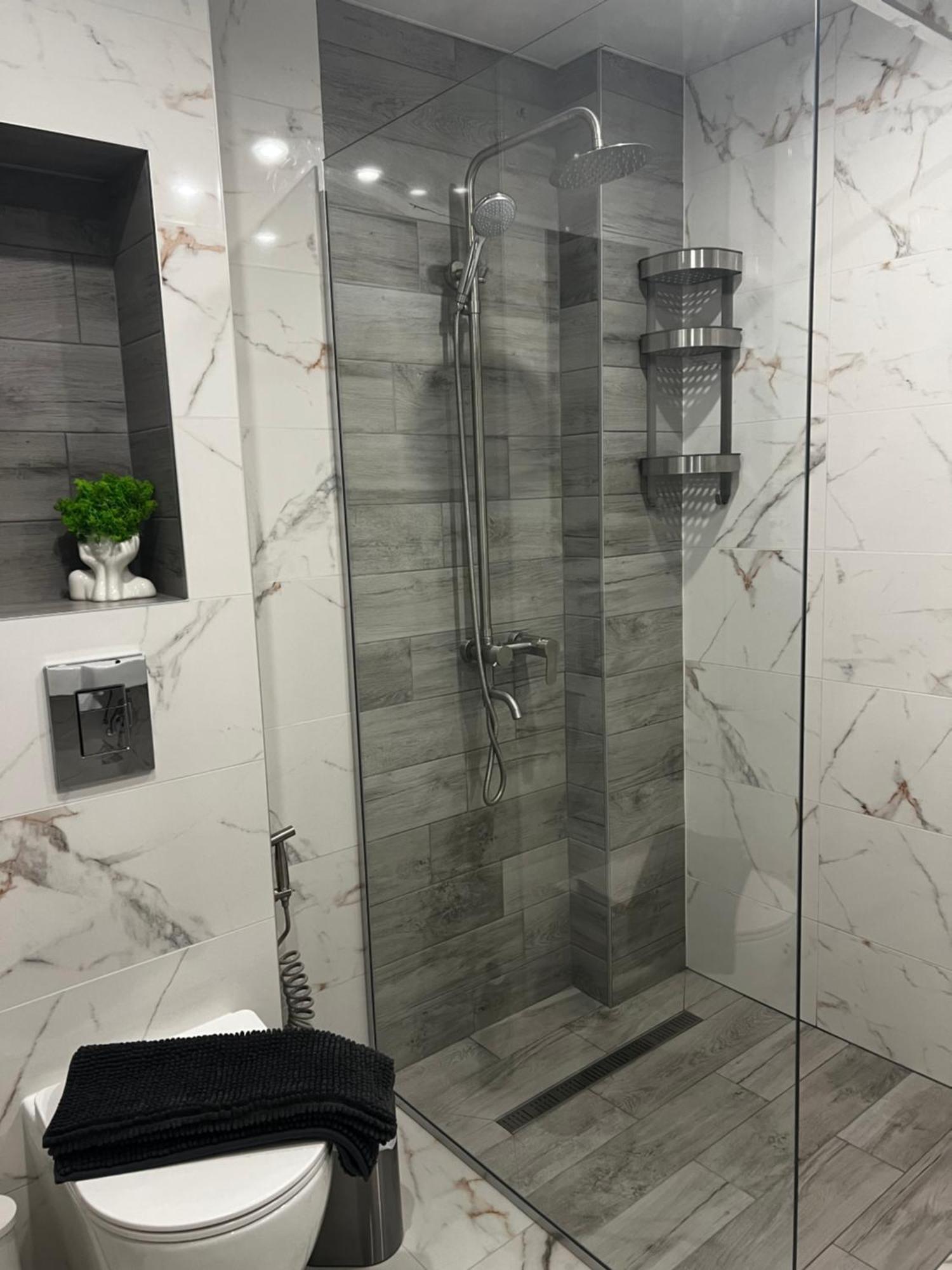 A-Brilliant, New! Spacious & Modern Apartment In Varna Whit Garage 外观 照片